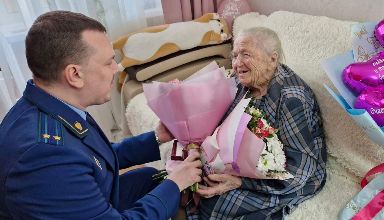 Арсеньев чествует героиню: 100 лет жизни, прошедшие через ад и труд