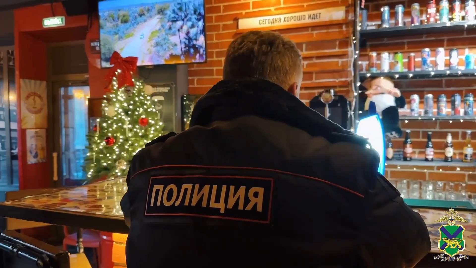 Полицейские устроили внезапные рейды в магазинах и барах Владивостока и Артёма