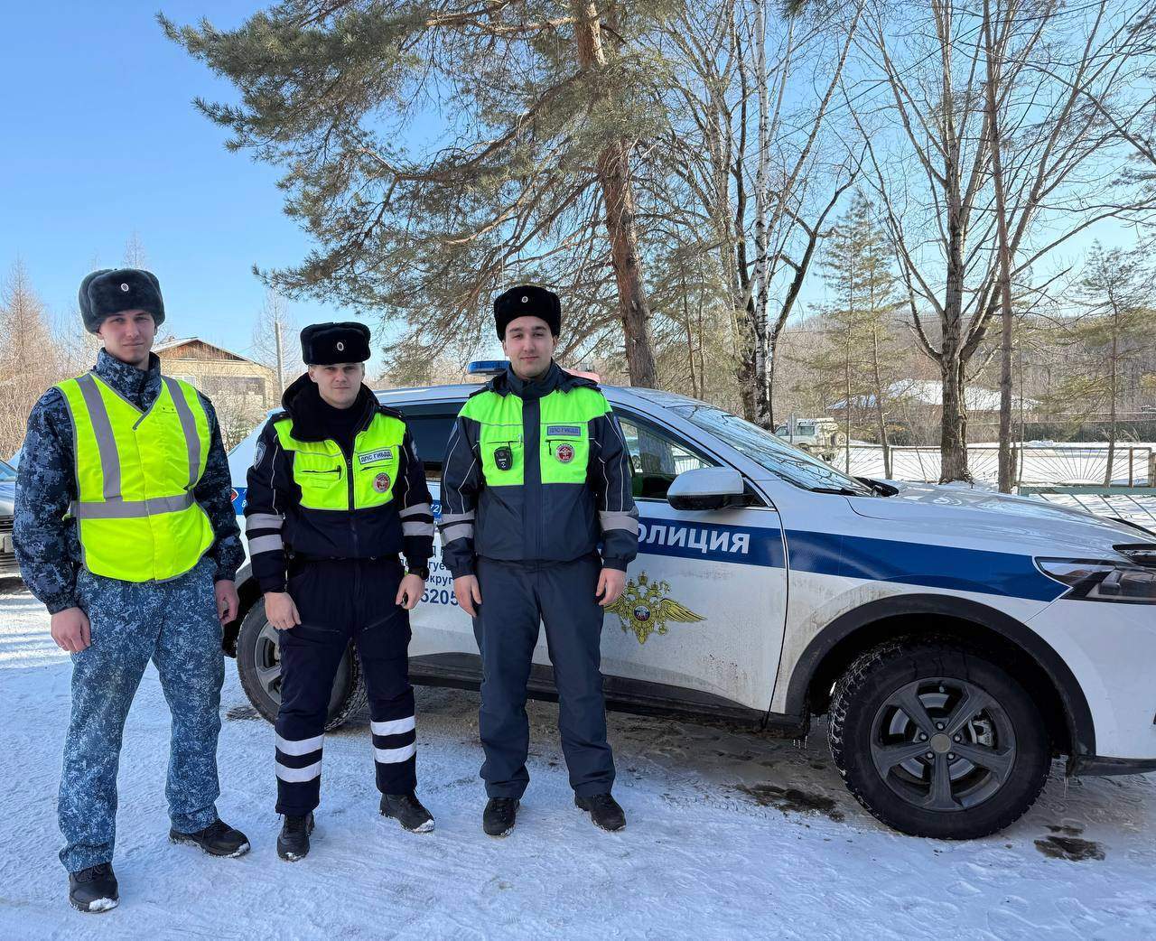 В Чугуевском округе стражи порядка спасли автоледи от ЧП на АЗС