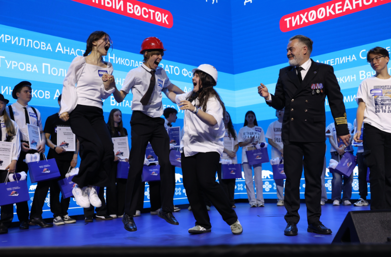 Школьница из Фокино отправится на Северный полюс на атомном ледоколе