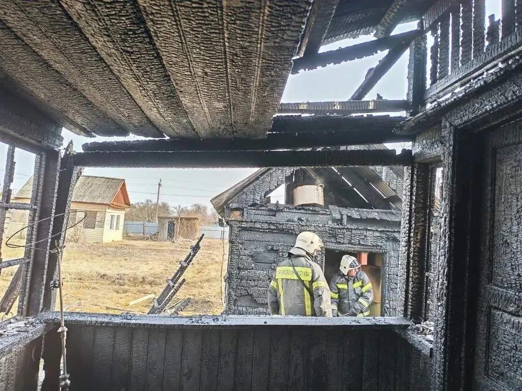 На волосок от взрыва: в Лесозаводске огнеборцы проявили храбрость и отвагу