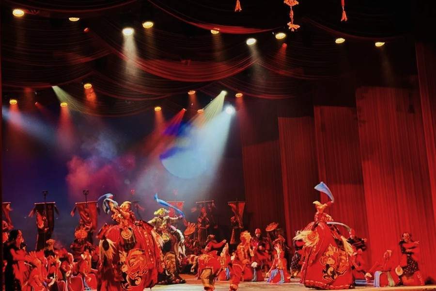 С ханским размахом: монгольские мастера сцены поразили театралов на Четвёртом Тихоокеанском фестивале 